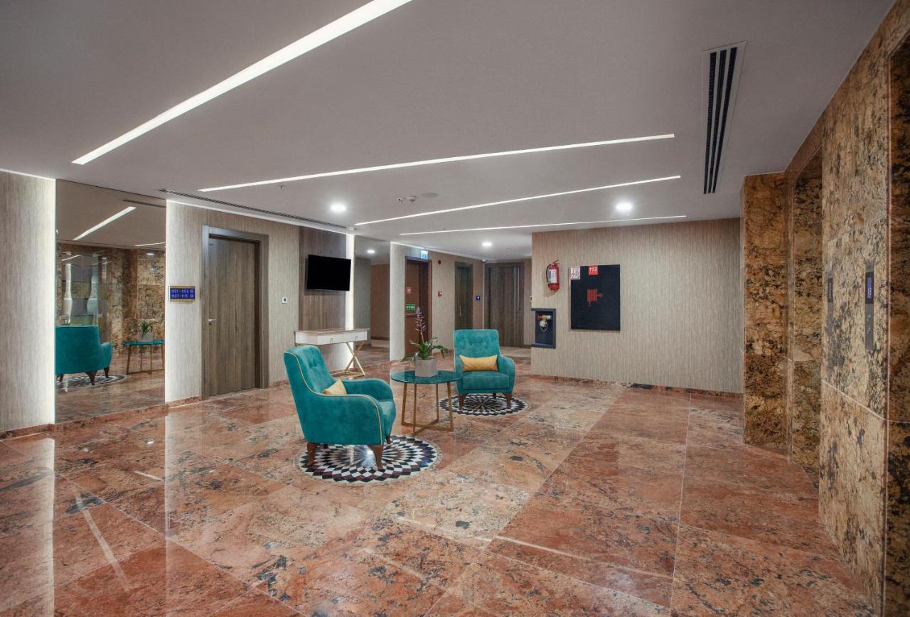 Royal Tulip Hotel & Casino, Tbiliszi Kültér fotó Lobby